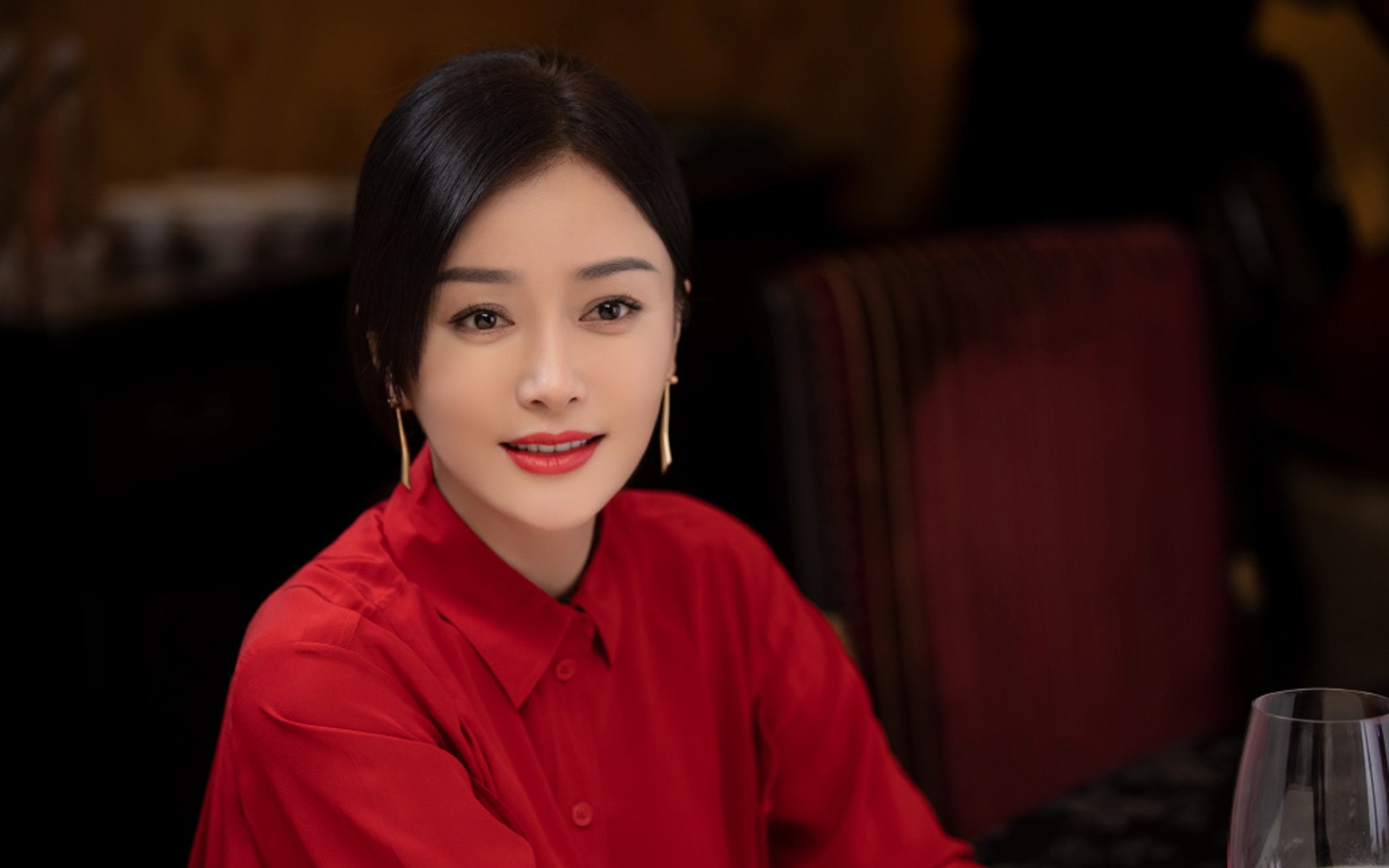 戈贝尔五指转动如魔方，比赛结局早在他掌心写下