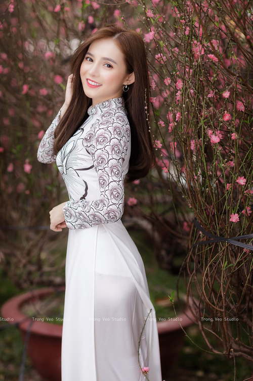 淬火重生,2026世界杯,库尔图瓦的钢铁防线与秘鲁闪电战,一剑封喉匈牙利